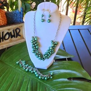 3 pc necklace set